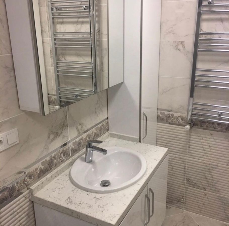 Kompakt Banyo Dolabı